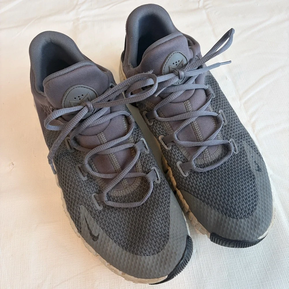 Nike Charcoal Gray Metcon Athletic Shoes